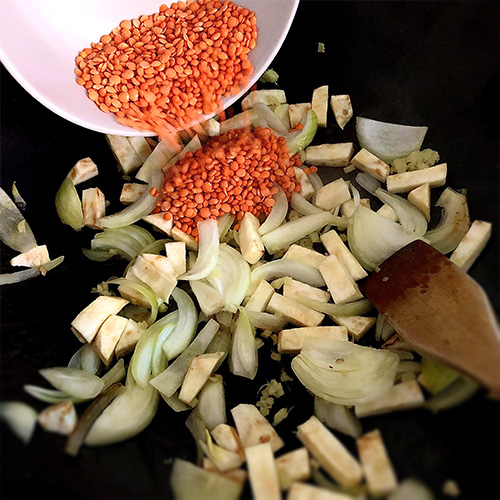 S&uuml;&szlig;kartoffel Bowl Linsen