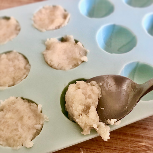 Porridge Balls Reezpt einfüllen