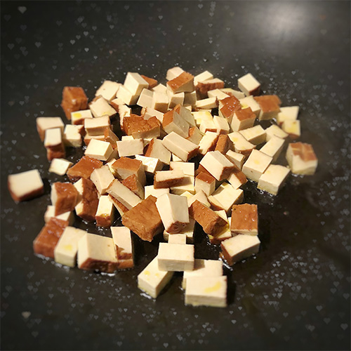 Tofu in der Rotkohlpfanne